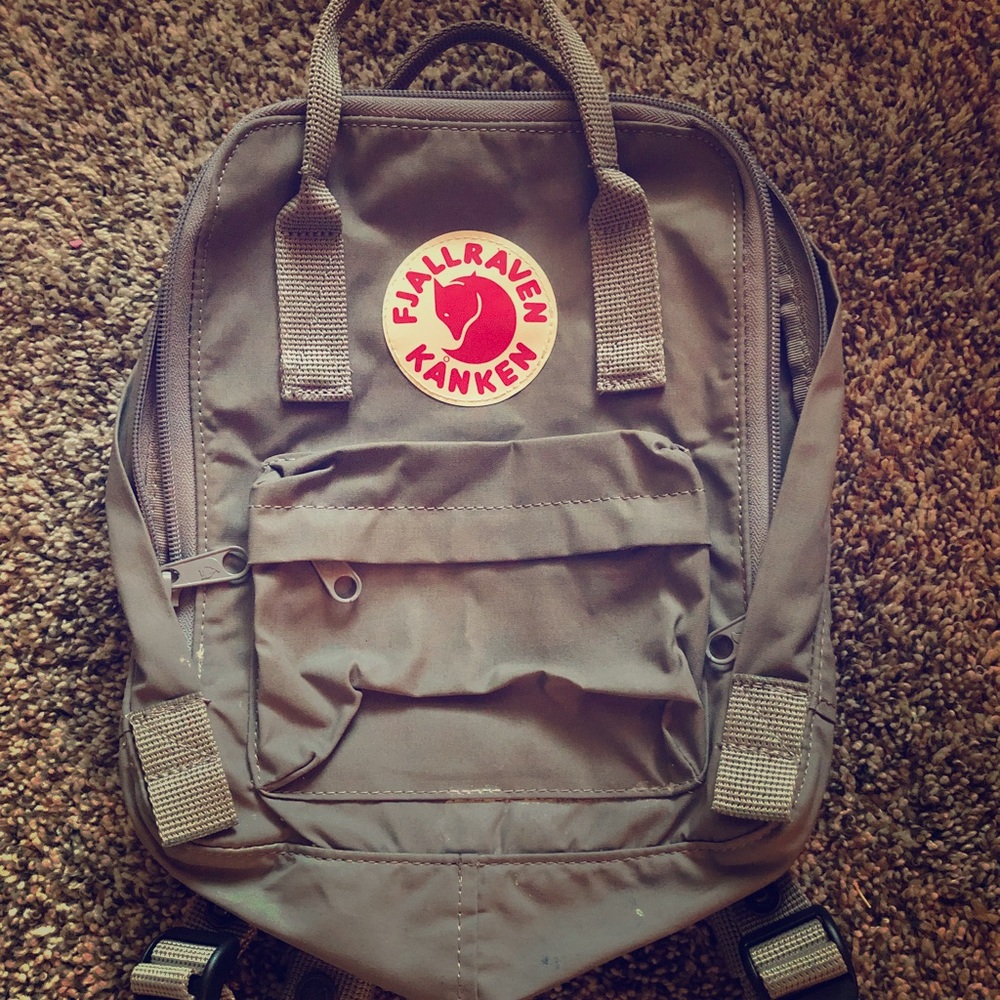 FjallRaven Kanken mini